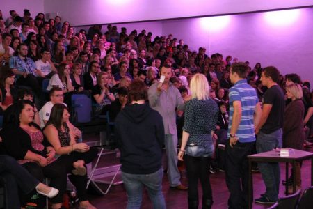 Stage hypnosis pictures by Stage Hypnotist Kris Anthony | HypnoticShow.co.uk