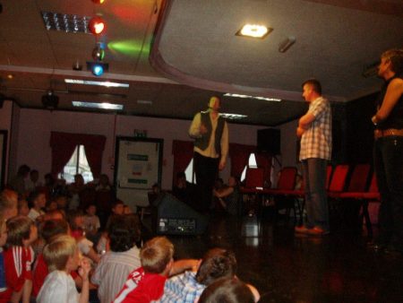 Family show with Kris Anthony | HypnoticShow.co.uk